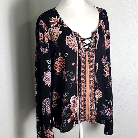MM by My Michelle Black & Orange Floral Top, Lace-up Neckline, Bell Sleeves, XL - Picture 3 of 9